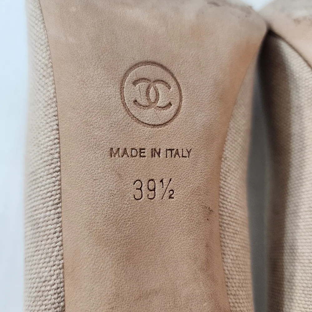 CHANEL Cap Toe Pumps Beige Canvas Snakeskin Leather EU 39.5 US 8.5